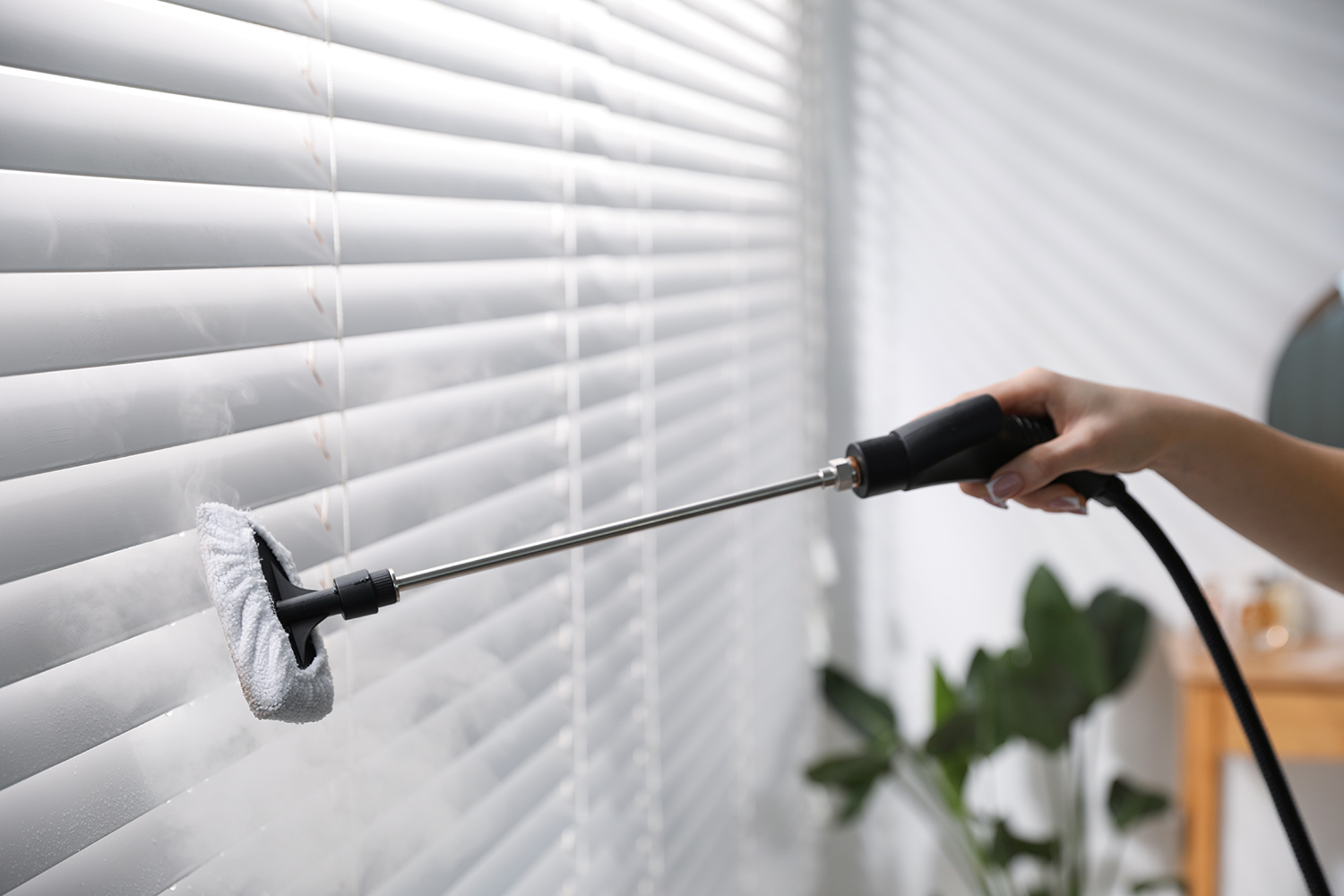 Como limpar as cortinas do seu apartamento?